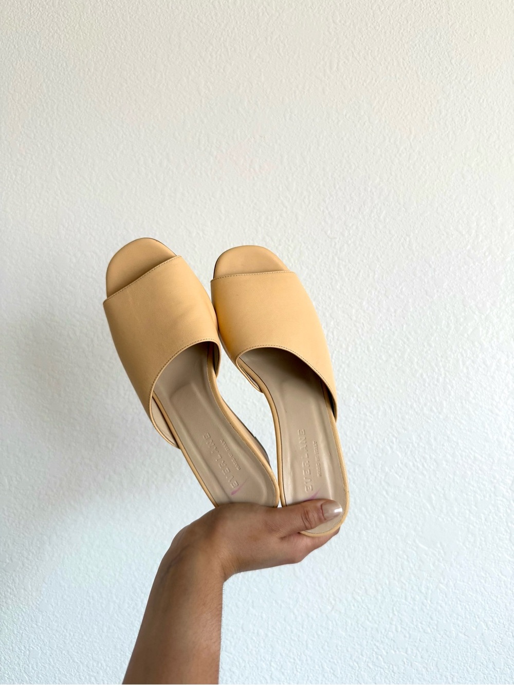 Everlane Women's Leather Cream-Orangeish Slide Sandals - SIZE 6 - Picture 2 of 7